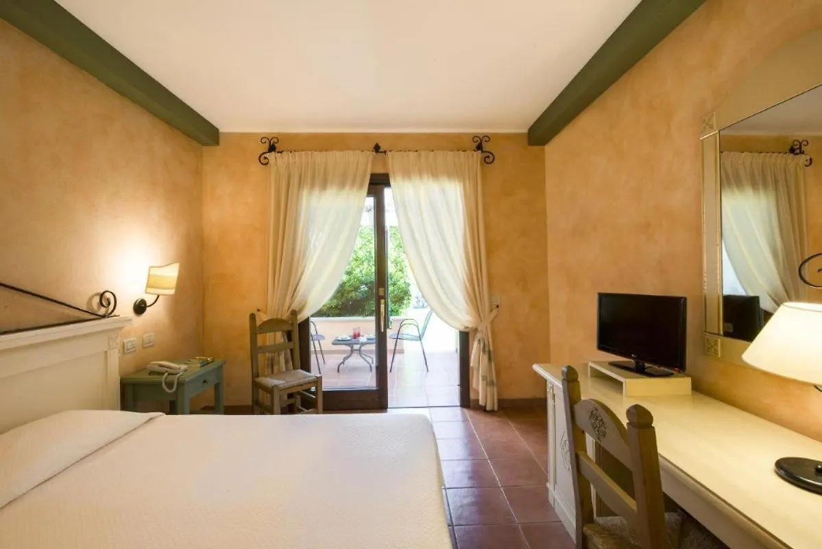 Tranquil Lantana Resort Hotel Apartments 15Km From Nora Beach 普拉 意大利