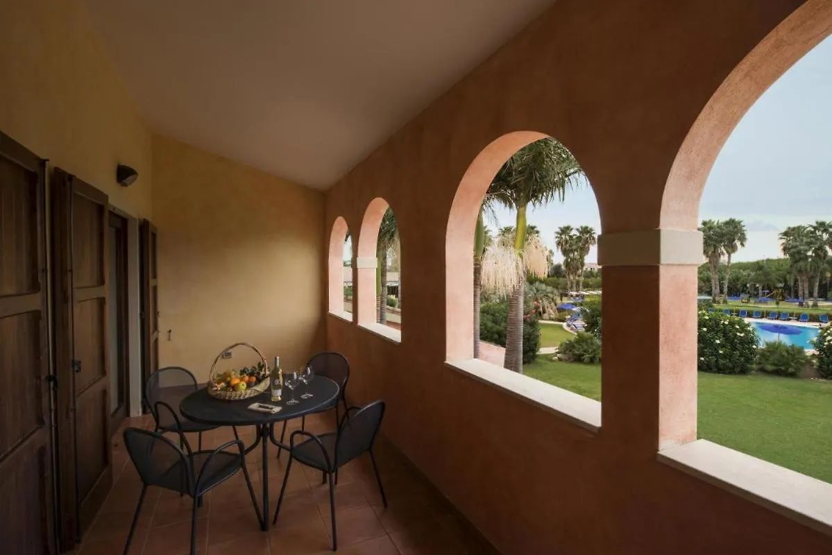 Tranquil Lantana Resort Hotel Apartments 15Km From Nora Beach 普拉 意大利
